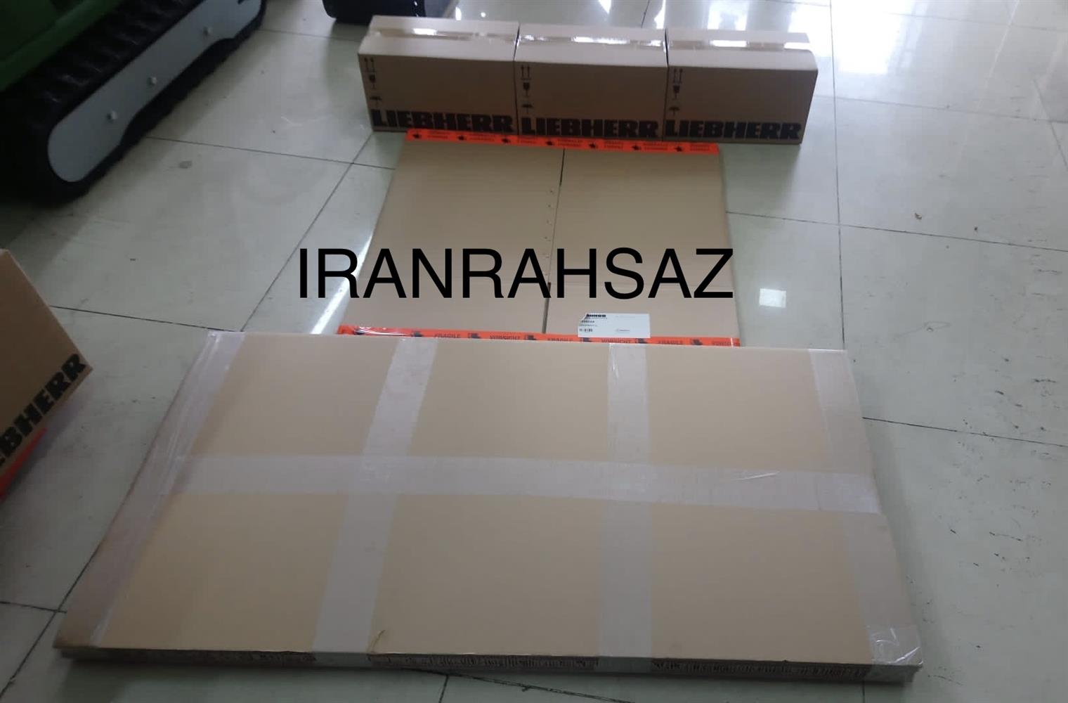 واشر کامل موتور بیل مکانیکی لیبهر ۹۱۵۰ اصلی 10141866