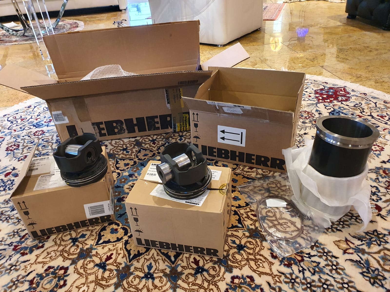 بوش و پيستون و رينگ موتور ليبهر G9512
